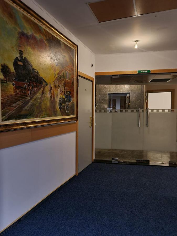 Hotel Mojo Bucarest Esterno foto